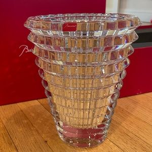 Baccarat Eye Vase Round M